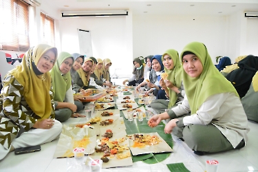 Pengajian Pegawai dengan Tema 