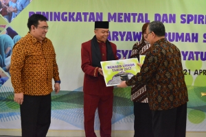 Peningkatan Mental dan Spiritual Karyawan _17